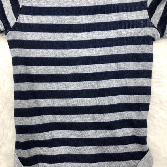 Gerber Onesie DiaperShort Blue /  Grey Stripes Size Newborn - Picture 10 of 16